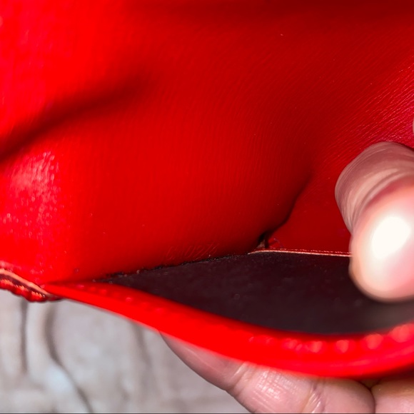 Louis Vuitton 6 Key Holder Epi Red - Picture 6 of 10